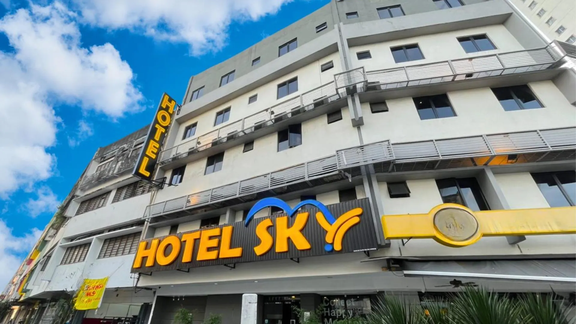 Sky Hotel Cheras Maluri contacts
